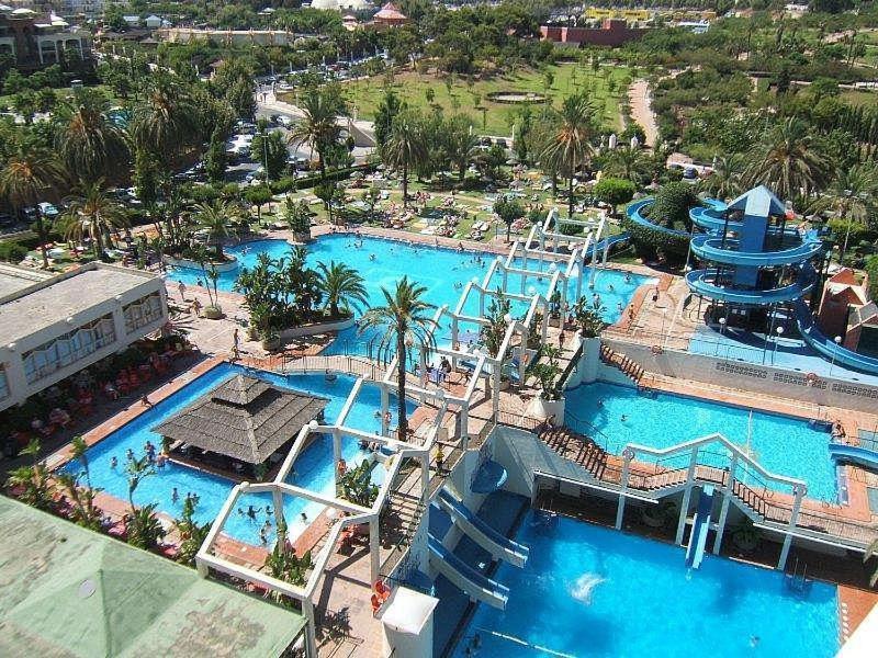 Seaview Beachfront Studio With Aqua Park & Balcony Benalmádena Exterior foto